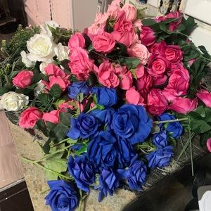 Wedding flowers floral bouquet decor roses pink